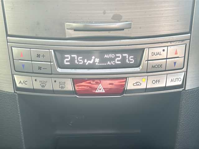 スバル レガシィ ツーリングワゴン 2．5GT Sパッケージ 高知県 2009(平21)年 14.1万km サテンホワイトパール 柿本改マフラー/ＭＴ/純正１８インチアルミ/フルセグＴＶ/Ｂｌｕｅｔｏｏｔｈオーディオ/ＣＤ・ＤＶＤ/バックカメラ/ＥＴＣ/純正フロアマット/オートライト/純正フロアマット/ハーフレザー/パワーシート