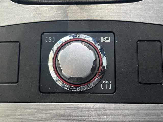 スバル レガシィ ツーリングワゴン 2．5GT Sパッケージ 高知県 2009(平21)年 14.1万km サテンホワイトパール 柿本改マフラー/ＭＴ/純正１８インチアルミ/フルセグＴＶ/Ｂｌｕｅｔｏｏｔｈオーディオ/ＣＤ・ＤＶＤ/バックカメラ/ＥＴＣ/純正フロアマット/オートライト/純正フロアマット/ハーフレザー/パワーシート