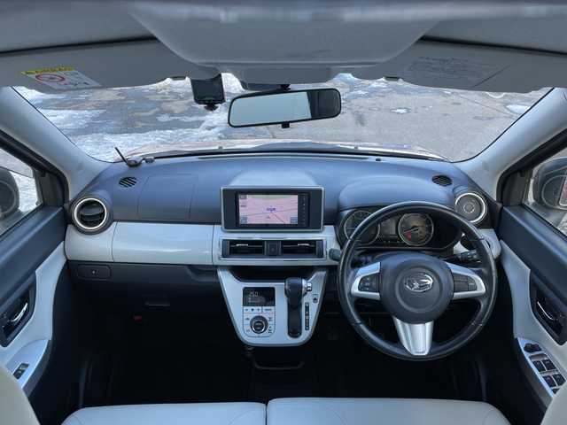 ダイハツ キャスト スタイル G ターボ SAⅡ 道央・札幌 2016(平28)年 7.8万km ファイアークォーツレッドM ４WD/ワンオーナー/純正SDナビ/AM/FM/BT/SD/SD/DVD/フルセグ/衝突被害軽減ブレーキ/横滑り防止装置/レーンキープアシスト/コーナーセンサー/バックカメラ/ビルトインETC/ドライブレコーダー/アイドリングストップ/D席シートヒーター/レザーシート/革巻きステアリング/ステアリングリモコン/プッシュスタート/スマートキー/LEDヘッドライト/オートライト/フォグランプ/電動格納ミラー/純正フロアマット/ドアバイザー/スペアキー/純正エンジンスターター