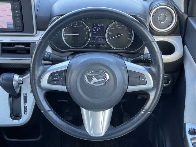 ダイハツ キャスト スタイル G ターボ SAⅡ 道央・札幌 2016(平28)年 7.8万km ファイアークォーツレッドM ４WD/ワンオーナー/純正SDナビ/AM/FM/BT/SD/SD/DVD/フルセグ/衝突被害軽減ブレーキ/横滑り防止装置/レーンキープアシスト/コーナーセンサー/バックカメラ/ビルトインETC/ドライブレコーダー/アイドリングストップ/D席シートヒーター/レザーシート/革巻きステアリング/ステアリングリモコン/プッシュスタート/スマートキー/LEDヘッドライト/オートライト/フォグランプ/電動格納ミラー/純正フロアマット/ドアバイザー/スペアキー/純正エンジンスターター