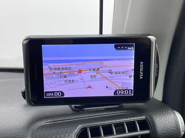 スズキ クロスビー HYBRID MZ 新潟県 2018(平30)年 5.4万km キャラバンアイボリーパールメタリック/ホワイト 2トーンルーフ 純正8インチメモリナビ/　フルセグTV/Bluetooth/CD/DVD/USB/レーダークルーズコントロール/前席シートヒーター/衝突被害軽減ブレーキ/レーンキープアシスト/後方コーナーセンサー/全方位モニター/前後ドライブレコーダー/ビルトインETC/LEDヘッドライト/オートマチックハイビーム/アイドリングストップ/横滑り防止装置/パドルシフト/レザーステアリング/ステアリングスイッチ/社外フロントフォグライト/ルーフキャリア/HKSマフラー/禁煙車