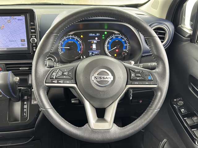 日産 デイズ HWS Gターボ アーバンクロム プロパイロットED 愛知県 2021(令3)年 1.9万km ブラック 衝突軽減システム/純正9型ナビ/全方位カメラ/クルーズコントロール/フルセグ/CD DVD/Bluetooth/バックカメラ/コーナーセンサー/純正アルミホイール/LEDヘッドライト/オートマチックハイビーム/ドライブレコーダー/ETC/ステアリングスイッチ/スマートキー/プッシュスタート