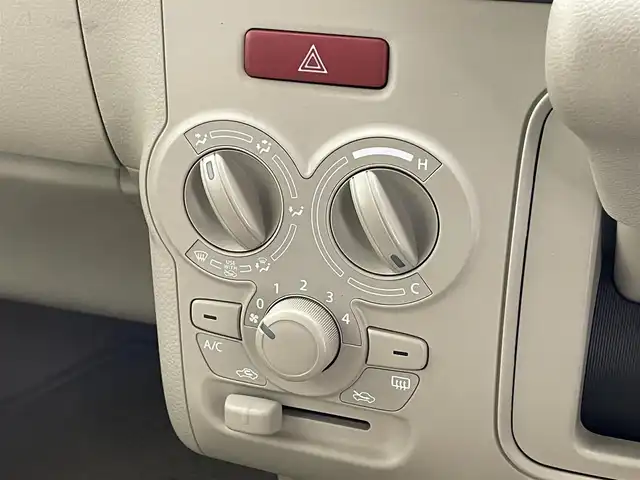スズキ ラパン G 滋賀県 2024(令6)年 1万km テラコッタピンクメタリック 社外ナビ/(CD/DVD/フルセグ/Bluetooth)/バックカメラ/リアソナー/アイドリングストップ/シートヒーター(D席)/衝突軽減/横滑り防止/フォグランプ/スマートキー/スペアキー/プッシュスタート/純正ドアバイザー