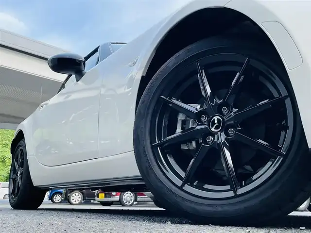 マツダ ロードスター S スペシャルパッケージ 神奈川県 2025(令7)年 0.2万km スノーフレイクホワイトパールマイカ 登録時走行距離1617km/ワンオーナー/純正HDDナビ/　【フルセグTV/】/バックカメラ/クルーズコントロール(追従走行有り)/衝突被害軽減ブレーキ/横滑り防止/シートヒーター/コーナーセンサー/ビルトインETC/オートライト/純正LEDライト/スマートキー/プッシュスタート/純正アルミホイール 16インチ/純正フロアマット/リアプライバシーガラス/スペアキー×1【スマートキー】/保証書/取扱説明書