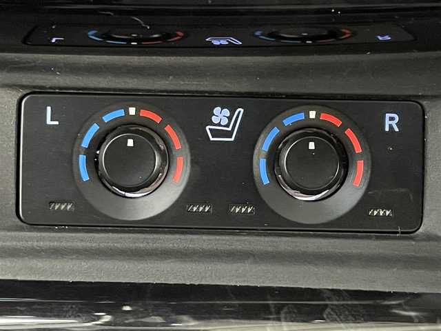 トヨタ アルファード S Cパッケージ 大阪府 2020(令2)年 4万km ホワイトパールクリスタルシャイン サンルーフ　黒革シート　ＪＢＬナビＴＶ　３６０カメラ　後席モニター　デジタルインナーミラー　三眼ＬＥＤ　パワーシート／ヒーター／エアコン　電動リアゲート　衝突軽減　レーダーＣ　ＢＳＭ　パークアシスト