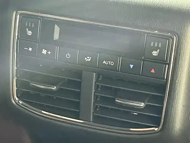 マツダ ＣＸ－８ XD エクスクルーシブモード 滋賀県 2021(令3)年 4.3万km プラチナクォーツメタリック 純正10インチSDナビ/・Bluetooth/USB/フルセグ/全方位カメラ/本革シート/・シートヒーター/ベンチレーション/パワーリアゲート/BOSEサウンド/ステアリングヒーター/電子パーキング/前後ソナー/ルーフレール/スマートキー/ETC