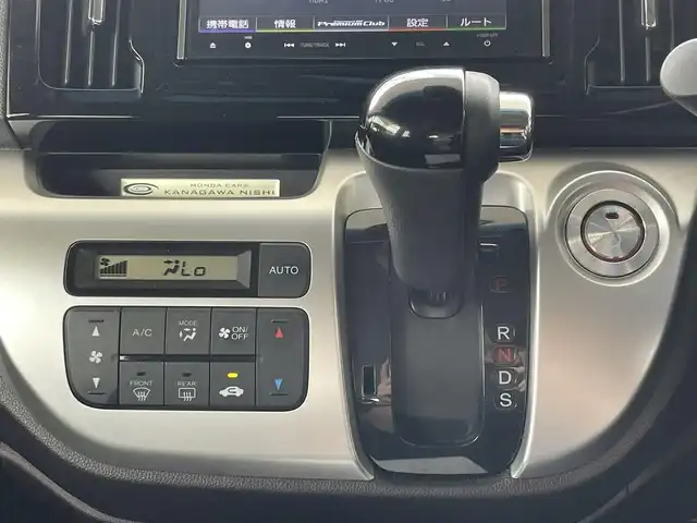 ホンダ Ｎ ＷＧＮ カスタム G ターボパッケージ 埼玉県 2014(平26)年 9万km プレミアムホワイトパール (株)IDOMが運営する【じしゃロン鳩ヶ谷店】の自社ローン専用車両になりますこちらは現金またはオートローンご利用時の価格です。自社ローンご希望の方は別途その旨お申付け下さい/純正インターナビ/　AM/FM/CD/DVD/BT/TV/バックカメラ/ターボ/無限グリルガーニッシュ/無限ドアハンドルプロテクター/無限フロアマット/ＣＴＢＡ/パドルシフト　/クルーズコントロール/ステアリングスイッチ/革巻きステアリング/ＥＴＣ/純正アルミホイール/プラズマクラスター/フォグランプ/プッシュスタートボタン/　スマートキー×1/電動格納式ウィンカーミラー/ドアバイザー