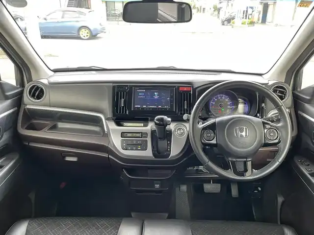 ホンダ Ｎ ＷＧＮ カスタム G ターボパッケージ 埼玉県 2014(平26)年 9万km プレミアムホワイトパール (株)IDOMが運営する【じしゃロン鳩ヶ谷店】の自社ローン専用車両になりますこちらは現金またはオートローンご利用時の価格です。自社ローンご希望の方は別途その旨お申付け下さい/純正インターナビ/　AM/FM/CD/DVD/BT/TV/バックカメラ/ターボ/無限グリルガーニッシュ/無限ドアハンドルプロテクター/無限フロアマット/ＣＴＢＡ/パドルシフト　/クルーズコントロール/ステアリングスイッチ/革巻きステアリング/ＥＴＣ/純正アルミホイール/プラズマクラスター/フォグランプ/プッシュスタートボタン/　スマートキー×1/電動格納式ウィンカーミラー/ドアバイザー