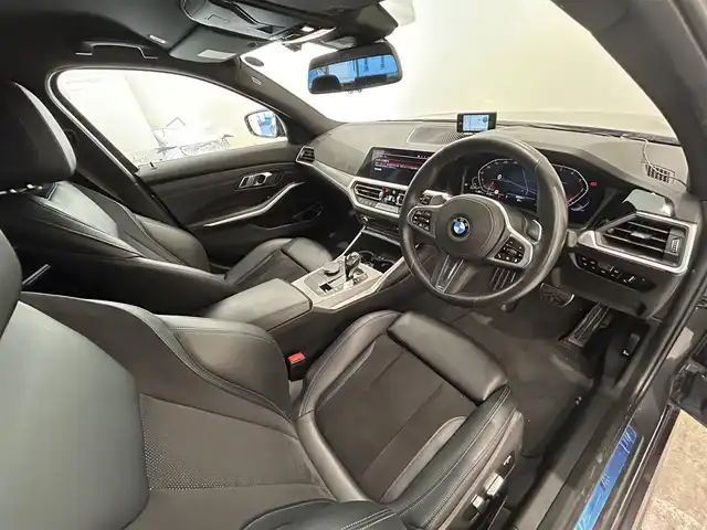 ＢＭＷ ＢＭＷ ３２０ｄ xDrive Mスポーツ 熊本県 2019(令1)年 4.6万km グレー ハーフレザーシート/シートヒーター/前席パワーシート/置くだけ充電/純正HDDナビ/Bluetooth/AppleCarPlay/USB/アダプティブクルーズコントロール/インテリジェントセーフティー/オートホールドアシスト/前後ドライブレコーダー/ETC2.0/LEDヘッドライト/LEDフォグライト/オートマチックハイビーム