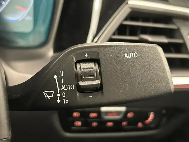 ＢＭＷ ＢＭＷ ３２０ｄ xDrive Mスポーツ 熊本県 2019(令1)年 4.6万km グレー ハーフレザーシート/シートヒーター/前席パワーシート/置くだけ充電/純正HDDナビ/Bluetooth/AppleCarPlay/USB/アダプティブクルーズコントロール/インテリジェントセーフティー/オートホールドアシスト/前後ドライブレコーダー/ETC2.0/LEDヘッドライト/LEDフォグライト/オートマチックハイビーム