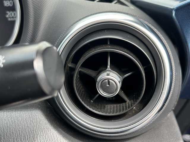 マツダ ロードスター S スペシャルパッケージ 千葉県 2020(令2)年 6.1万km エターナルブルーマイカ 純正ナビ/フルセグＴＶ/バックカメラ/ビルトインＥＴＣ/前席シートヒーター/クルーズコントロール/オートライト/ＵＳＢソケット/コーナーセンサー/衝突被害軽減ブレーキ/レーンキープアシスト