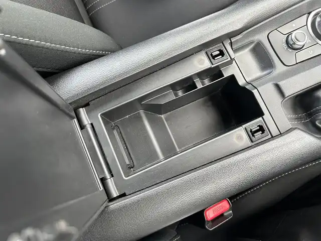 マツダ ロードスター S スペシャルパッケージ 千葉県 2020(令2)年 6.1万km エターナルブルーマイカ 純正ナビ/フルセグＴＶ/バックカメラ/ビルトインＥＴＣ/前席シートヒーター/クルーズコントロール/オートライト/ＵＳＢソケット/コーナーセンサー/衝突被害軽減ブレーキ/レーンキープアシスト
