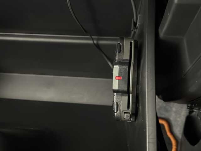 スズキ スペーシア ギア HYBRID XZ 宮崎県 2021(令3)年 4.4万km フェニックスレッドパール/ガンメタリック2トーンルーフ 禁煙車/衝突被害軽減ブレーキ/純正9型ナビTV/（Panasonic/CN-RZ865/CD/DVD/Bluetooth/フルセグTV)/純正LEDオートライト/純正LEDフォグ/純正14インチアルミ/純正フロアマット/両側電動スライドドア/全方位モニター/レーンディパーチャーアラート/クリアランスソナー/エネチャージ/アダプティブクルーズコントロール/オートマチックハイビーム/前席シートヒーター/オートエアコン/リアサーキュレーター/本革巻ハンドル/ETC/スマートキー/プッシュエンジンスタート/スペアキー/新車時保証書/取扱い説明書