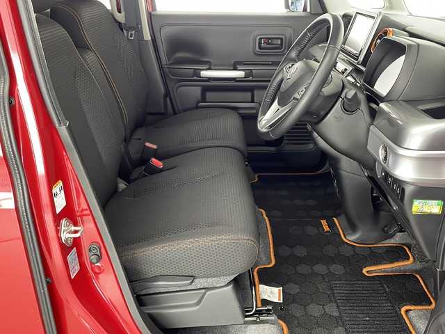 スズキ スペーシア ギア HYBRID XZ 宮崎県 2021(令3)年 4.4万km フェニックスレッドパール/ガンメタリック2トーンルーフ 禁煙車/衝突被害軽減ブレーキ/純正9型ナビTV/（Panasonic/CN-RZ865/CD/DVD/Bluetooth/フルセグTV)/純正LEDオートライト/純正LEDフォグ/純正14インチアルミ/純正フロアマット/両側電動スライドドア/全方位モニター/レーンディパーチャーアラート/クリアランスソナー/エネチャージ/アダプティブクルーズコントロール/オートマチックハイビーム/前席シートヒーター/オートエアコン/リアサーキュレーター/本革巻ハンドル/ETC/スマートキー/プッシュエンジンスタート/スペアキー/新車時保証書/取扱い説明書