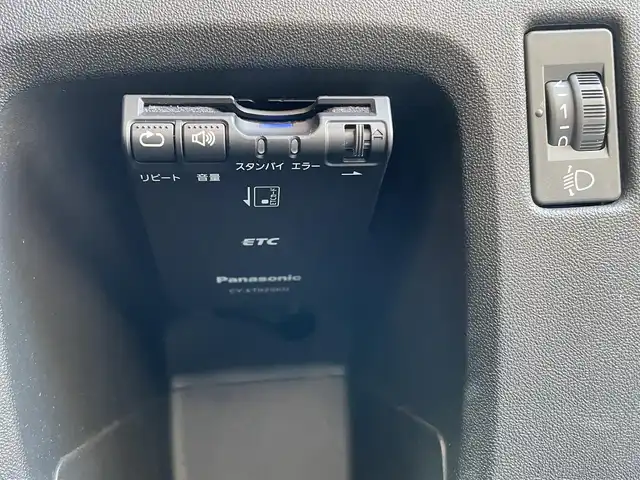 プジョー ２００８ GTライン 長野県 2018(平30)年 4.9万km 白 取扱説明書/ワンオーナー/パワーウィンドウ/パーキングアシスト/AM/FM/iPod/バックカメラ/ETC/ドライブレコーダー/純正フロアマット/純正17インチAW/ルーフレール/コーナーセンサー/オートライト/シートヒーター/リモコンキー/スペアキー