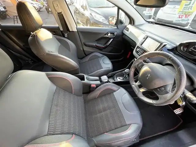 プジョー ２００８ GTライン 長野県 2018(平30)年 4.9万km 白 取扱説明書/ワンオーナー/パワーウィンドウ/パーキングアシスト/AM/FM/iPod/バックカメラ/ETC/ドライブレコーダー/純正フロアマット/純正17インチAW/ルーフレール/コーナーセンサー/オートライト/シートヒーター/リモコンキー/スペアキー