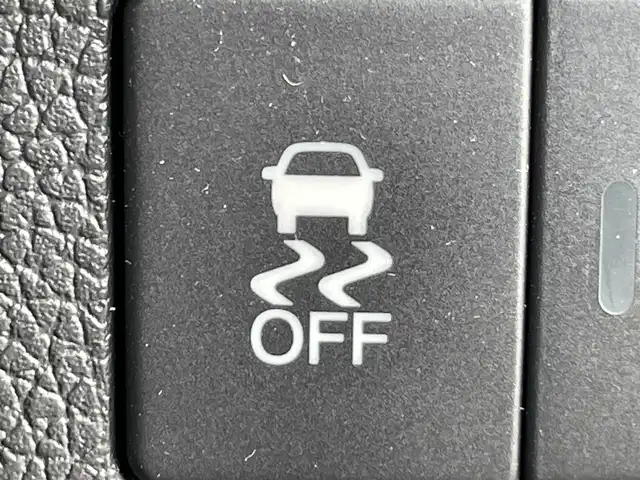 ホンダ フリード ハイブリット EX 岡山県 2019(平31)年 4.7万km フォレストグリーンパール 登録時走行距離47022km/純正ナビ/フルセグTV(AM/FM/CD/DVD/Bluetooth)/バックカメラ/両側パワースライドドア/ビルトインETC/ドライブレコーダー/デジタルインナーミラー/ホンダセンシング/・衝突軽減ブレーキ/・路外逸脱抑制機能/・アダプティブクルーズコントロール/・レーンキープアシスト/横滑り防止装置/D/N席シートヒーター/オートライト/15インチ社外AW/プッシュスタート/スマートキー