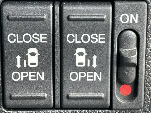 ホンダ フリード ハイブリット EX 岡山県 2019(平31)年 4.7万km フォレストグリーンパール 登録時走行距離47022km/純正ナビ/フルセグTV(AM/FM/CD/DVD/Bluetooth)/バックカメラ/両側パワースライドドア/ビルトインETC/ドライブレコーダー/デジタルインナーミラー/ホンダセンシング/・衝突軽減ブレーキ/・路外逸脱抑制機能/・アダプティブクルーズコントロール/・レーンキープアシスト/横滑り防止装置/D/N席シートヒーター/オートライト/15インチ社外AW/プッシュスタート/スマートキー