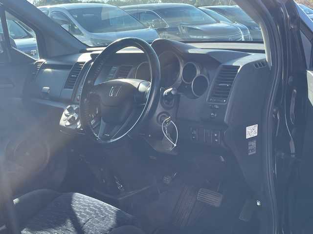 ホンダ クロスロード 18X 千葉県 2008(平20)年 13.6万km ナイトホークブラックパール 7人乗　メーカーナビ　バックカメラ　DVD　革巻きハンドル　キーレス　フロアマット　HID　オートライト　社外19インチブラックアルミホイール　VSA　ブラックグリル　ドアバイザー