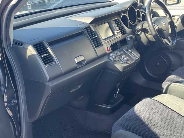 ホンダ クロスロード 18X 千葉県 2008(平20)年 13.6万km ナイトホークブラックパール 7人乗　メーカーナビ　バックカメラ　DVD　革巻きハンドル　キーレス　フロアマット　HID　オートライト　社外19インチブラックアルミホイール　VSA　ブラックグリル　ドアバイザー