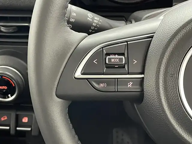 スズキ ジムニー XC 愛知県 2025(令7)年 0.1万km ミディアムグレー 純正ナビ　全方位カメラ　シートヒーター　禁煙車　デュアルセンサーブレーキ　衝突軽減装置　車線逸脱　リヤパーキングセンサー　ＬＥＤオートライト　ヘッドライトウォッシャー　クルーズコントロール　背面タイヤ/登録時走行距離195キロ