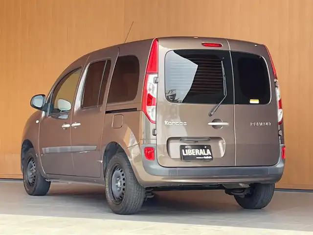 ルノー カングー ゼン 愛知県 2016(平28)年 5万km 茶 社外メモリーナビ　/Bluetooth/CD/DVD/USB/フルセグTV/ETC/前後ドラレコ/純正フロアマット/オートエアコン/マロンショコラM/リモコンキー