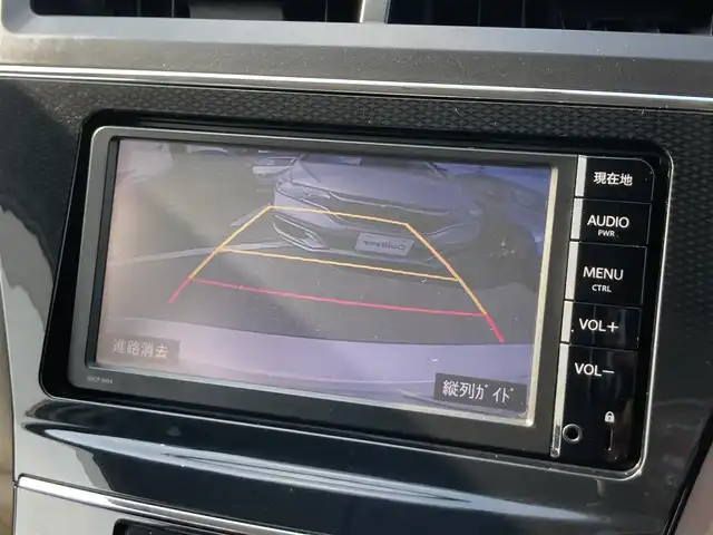 トヨタ プリウス α S 鳥取県 2015(平27)年 9.1万km ホワイトパールクリスタルシャイン 純正ナビ/ワンセグ/CD/BT/バックカメラ/ビルトインETC/前後ドライブレコーダー/純正16インチアルミホイール/ウィンカーミラー/アイドリングストップ/横滑り防止装置/フォグライト/オートライト/プッシュエンジンスタート/純正フロアマット/ドアバイザー/保証書・取扱説明書