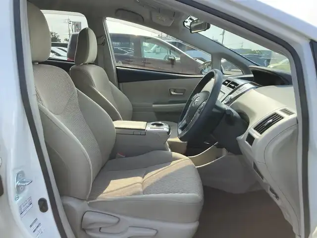 トヨタ プリウス α S 鳥取県 2015(平27)年 9.1万km ホワイトパールクリスタルシャイン 純正ナビ/ワンセグ/CD/BT/バックカメラ/ビルトインETC/前後ドライブレコーダー/純正16インチアルミホイール/ウィンカーミラー/アイドリングストップ/横滑り防止装置/フォグライト/オートライト/プッシュエンジンスタート/純正フロアマット/ドアバイザー/保証書・取扱説明書