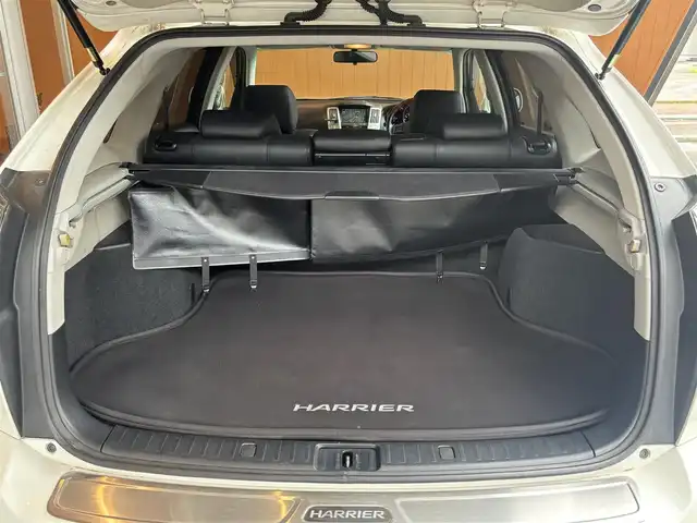 トヨタ ハリアー 350G プレミアムLパッケージ 宮城県 2006(平18)年 14.5万km 白 純正HDDナビ/バックカメラ/CD/DVD再生/黒革シート/シートヒーター/パワーシート/ステアリングスイッチ/キセノンヘッドライト/オートライト/電動ミラー/ETC/サンルーフ/純正18インチAW/ドアバイザー/取扱説明書/保証書