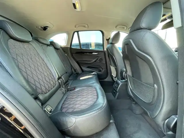 ＢＭＷ Ｘ１ sDrive 18i Xライン 大阪府 2016(平28)年 7.2万km 黒 純正ナビ/バックカメラ/横滑り防止装置/コーナーセンサー/アイドリングストップ/レーンキープアシスト/ステアリングスイッチ/純正１８インチアルミホイール/ドライブレコーダー/ハーフレザーシート/電動リアゲート/ＬＥＤ