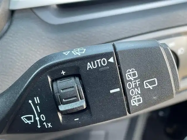 ＢＭＷ Ｘ１ sDrive 18i Xライン 大阪府 2016(平28)年 7.2万km 黒 純正ナビ/バックカメラ/横滑り防止装置/コーナーセンサー/アイドリングストップ/レーンキープアシスト/ステアリングスイッチ/純正１８インチアルミホイール/ドライブレコーダー/ハーフレザーシート/電動リアゲート/ＬＥＤ
