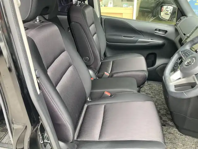 日産 セレナ ハイウェイスター 長崎県 2016(平28)年 7.3万km ダイヤモンドブラック プロパイロット/フリップダウンモニター/ディーラーOP・SDナビ/・Bluetooth接続/・フルセグTV/・Blu-ray/DVD再生/全方位カメラ/バックカメラ/デジタルインナーミラー/両側パワースライドドア/・左側ハンズフリースライドドア/電子パーキング/オートホールド機能/パーキングアシスト/LEDオートヘッドライト/革巻きステアリング/ステアリングスイッチ/横すべり防止装置