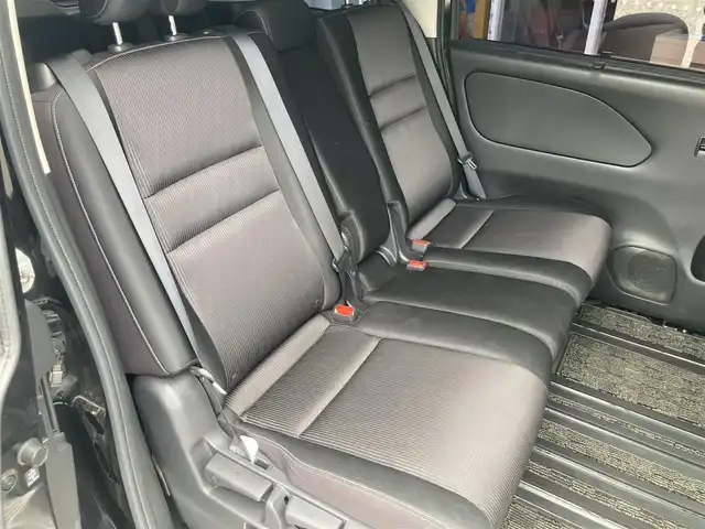 日産 セレナ ハイウェイスター 長崎県 2016(平28)年 7.3万km ダイヤモンドブラック プロパイロット/フリップダウンモニター/ディーラーOP・SDナビ/・Bluetooth接続/・フルセグTV/・Blu-ray/DVD再生/全方位カメラ/バックカメラ/デジタルインナーミラー/両側パワースライドドア/・左側ハンズフリースライドドア/電子パーキング/オートホールド機能/パーキングアシスト/LEDオートヘッドライト/革巻きステアリング/ステアリングスイッチ/横すべり防止装置