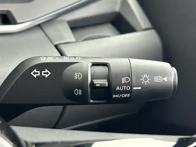 日産 オーラ G FOUR 道央・札幌 2024(令6)年 1.6万km ピュアホワイトパール ・４WD/・寒冷地仕様/・BOSEサウンド/・純正メモリナビ/・BT/USB/appleCarPlay/AndoroidAuto/フルセグ/・ビルトインETC2.0/・アラウンドビューモニター/・プロパイロット/・レーダークルーズコントロール/・エマージェンシーブレーキ/・前後コーナーセンサー/・ブラインドスポットモニター/・アイドリングストップ/・レーンキープアシスト/・ステアリングヒーター/・ステアリングリモコン/・ハーフレザーシート/・LEDヘッドライト/・オートライト/・置くだけ充電/・インテリジェントミラー/・SOSボタン/・スマートキー/・プッシュスタート