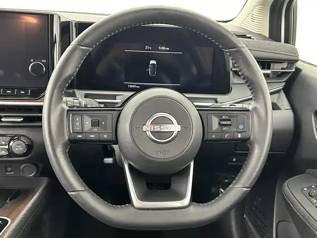 日産 オーラ G FOUR 道央・札幌 2024(令6)年 1.6万km ピュアホワイトパール ・４WD/・寒冷地仕様/・BOSEサウンド/・純正メモリナビ/・BT/USB/appleCarPlay/AndoroidAuto/フルセグ/・ビルトインETC2.0/・アラウンドビューモニター/・プロパイロット/・レーダークルーズコントロール/・エマージェンシーブレーキ/・前後コーナーセンサー/・ブラインドスポットモニター/・アイドリングストップ/・レーンキープアシスト/・ステアリングヒーター/・ステアリングリモコン/・ハーフレザーシート/・LEDヘッドライト/・オートライト/・置くだけ充電/・インテリジェントミラー/・SOSボタン/・スマートキー/・プッシュスタート