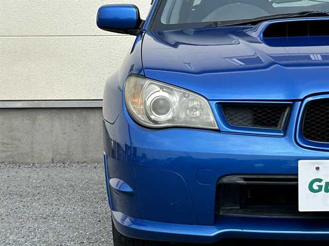 スバル インプレッサ ＷＲＸ 茨城県 2005(平17)年 8.1万km WRブルーマイカ 社外ナビ/Bluetooth/DVD再生機能/フルセグTV/純正スポーツシート/純正ゴールドホイール/ターボエンジン/フロアマット純正/パワーウィンドウ/リモコンキー/ABS/ETC