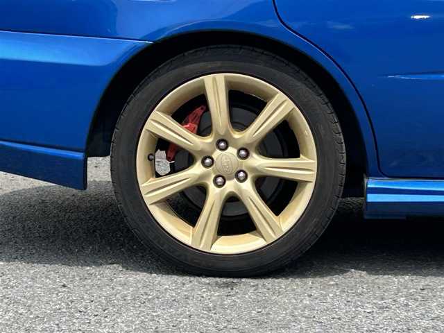 スバル インプレッサ ＷＲＸ 茨城県 2005(平17)年 8.1万km WRブルーマイカ 社外ナビ/Bluetooth/DVD再生機能/フルセグTV/純正スポーツシート/純正ゴールドホイール/ターボエンジン/フロアマット純正/パワーウィンドウ/リモコンキー/ABS/ETC