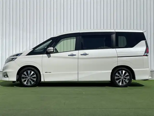 日産 セレナ ハイウェイスター Vセレクション 香川県 2017(平29)年 5.1万km ブリリアントホワイトパール 現在走行距離50266km/プロパイロット/純正メモリーナビ9インチ/純正後席モニター/アラウンドビューモニター/両側パワースライドドア/革巻ステアリング/ステアリングリモコン/クルーズコントロール/デジタルインナーミラー/レーダー探知機/前方ドライブレコーダー/ETC/LEDヘッドライト/フルセグTV/インテリジェントオートスライド/スマートキー/プッシュスタート
