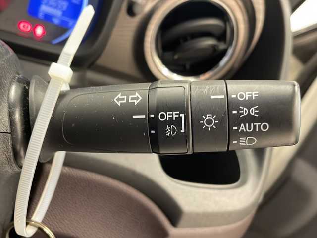 ホンダ Ｎ ＯＮＥ プレミアム 岐阜県 2016(平28)年 4万km プレミアムホワイトパールⅡ ワンオーナー/シティーブレーキアシスト/純正ナビ（VXM-164CSI）/DVD/TV/Bluetooth/ビルトインETC/LEDヘッドライト/オートライト/ハーフレザー/シートヒーター/スマートキー/プッシュスタート/保証書/取扱説明書