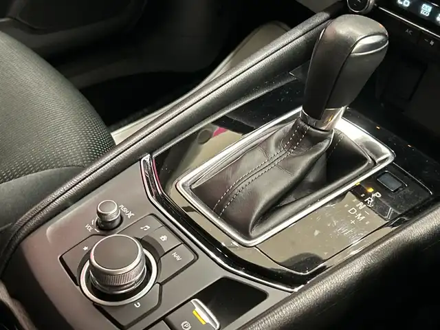 マツダ ＣＸ－５ XD プロアクティブ 埼玉県 2019(平31)年 4.5万km スノーフレイクホワイトパールマイカ 純正ナビ/　　CD/DVD/BT/フルセグTV/バックカメラ/パワーバックドア/レーダークルーズコントロール/LEDオートライト/パワーシート/シートヒーター/純正19インチAW/ステアヒーター/ステアリングスイッチ/プッシュスタート/ETC/禁煙車