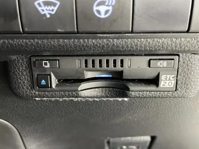 トヨタ カローラ スポーツ ハイブリッドG スタイルPKG 愛知県 2021(令3)年 5.1万km プラチナホワイトパールマイカ 純正８型ＤＡナビＴＶ　バックカメラ　禁煙車　シートヒーター　ハンドルヒーター　ワイパーデアイサー　ＢＳＭ　ハーフレザー　電動パーキング　衝突軽減装置　追従クルコン　ＬＥＤオートライト　コーナーセンサー　セーフティセンス　車線逸脱　ETC　ドライブレコーダー　ストラットバー　前後ドラレコ