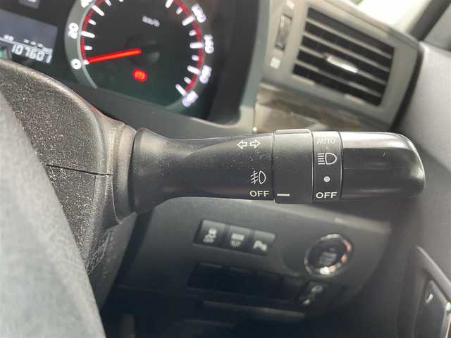 トヨタ ヴェルファイア 2．4Z プラチナセレⅡ ゴールド 岡山県 2011(平23)年 10.8万km ブラック 登録時走行距離107601km/フリップダウン後席モニター/社外SDナビ/(AM/FM/DISC/TV/BT)/クルーズコントロール/両側パワースライドドア/電動リアゲート/ビルトインETC/バックカメラ/ウォークスルー/MTモード付AT/プッシュスタート/スマートキー/スペアキー/純正１８インチアルミホイール/キセノンヘッドライト