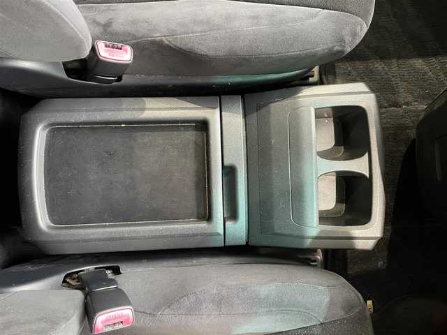 トヨタ ヴェルファイア 2．4Z プラチナセレⅡ ゴールド 岡山県 2011(平23)年 10.8万km ブラック 登録時走行距離107601km/フリップダウン後席モニター/社外SDナビ/(AM/FM/DISC/TV/BT)/クルーズコントロール/両側パワースライドドア/電動リアゲート/ビルトインETC/バックカメラ/ウォークスルー/MTモード付AT/プッシュスタート/スマートキー/スペアキー/純正１８インチアルミホイール/キセノンヘッドライト