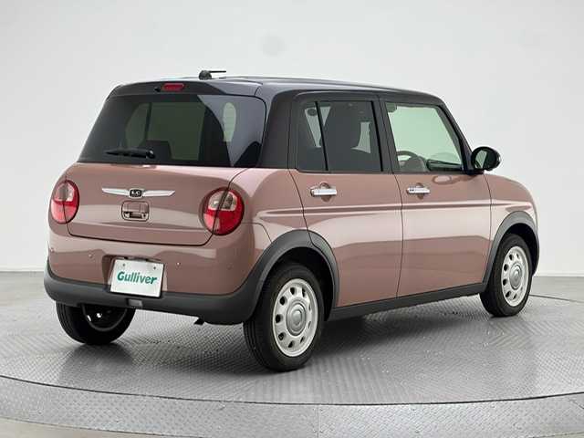 スズキ ラパン ＬＣ X 兵庫県 2023(令5)年 0.6万km テラコッタピンクメタリック/アーバンブラウン 2トーン ・全方位モニター用カメラパッケージ/・コーナーセンサー/・レーンキープアシスト/・アイドリングストップ/・オートライト/・LED ライト/・シートヒーター/・ハーフレザー/・スマートキー/・スペアキー×１/・純正１４インチAW