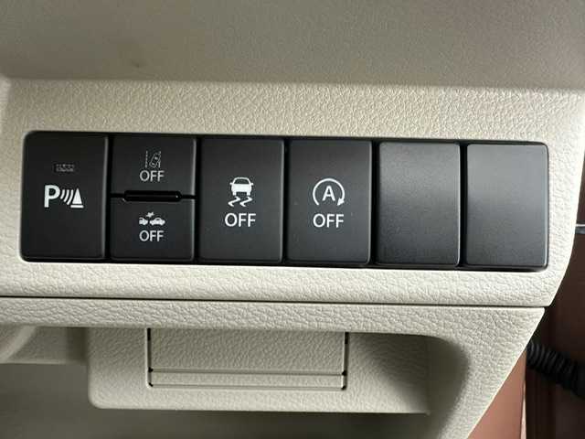 スズキ ラパン ＬＣ X 兵庫県 2023(令5)年 0.6万km テラコッタピンクメタリック/アーバンブラウン 2トーン ・全方位モニター用カメラパッケージ/・コーナーセンサー/・レーンキープアシスト/・アイドリングストップ/・オートライト/・LED ライト/・シートヒーター/・ハーフレザー/・スマートキー/・スペアキー×１/・純正１４インチAW