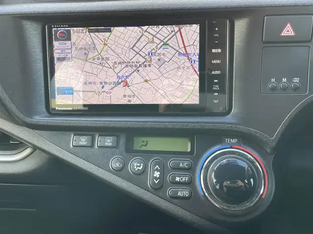 トヨタ アクア G 群馬県 2014(平26)年 14.7万km ブラックマイカ 社外SDナビ（CN-R500WD）/フルセグ/スマートキー×2/バックカメラ/LEDヘッドライト/オートライト/プッシュスタート