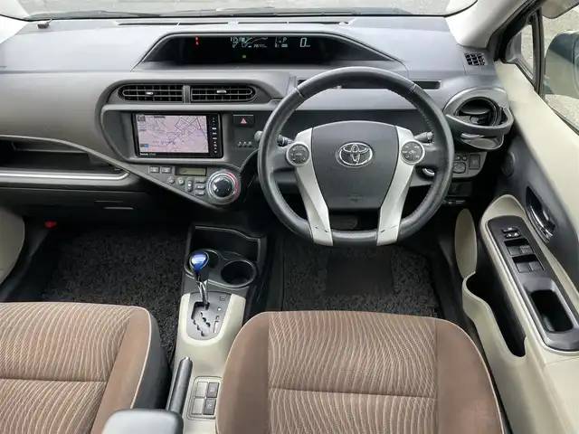 トヨタ アクア G 群馬県 2014(平26)年 14.7万km ブラックマイカ 社外SDナビ（CN-R500WD）/フルセグ/スマートキー×2/バックカメラ/LEDヘッドライト/オートライト/プッシュスタート