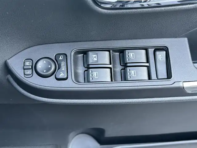 ダイハツ タント カスタム RS 栃木県 2024(令6)年 1.2万km クロムグレーメタリック スマートアシスト/純正9インチディスプレイオーディオ/フルセグTV/Bluetooth/USB/HDMI/AppleCarPlay/AndroidAuto/バックカメラ/ETC/両側パワースライドドア/全車速追従クルーズコントロール/シートヒーター/コーナーセンサー/アイドリングストップ/純正フロアマット/スマートキー/プッシュスタート/LEDヘッドライト/フォグランプ/オートハイビーム/純正15インチAW