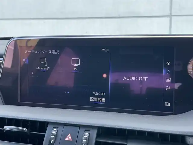 レクサス ＥＳ 300h 千葉県 2019(令1)年 5.9万km ソニッククォーツ 純正１２．３インチナビ/・Bluetooth/・フルセグTV/・DVD再生/・ミュージックプレイヤー接続/(iPod/AUX/AppleCarPlay/AndroidAuto)/ビルトインＥＴＣ/シートヒーター/エアシート/ステアリングヒーター/パドルシフト/リア電動サンシェード/追従型クルーズコントロール/サンルーフ/前後コーナーセンサー/セーフティシステムプラス/・パーキングサポートブレーキ