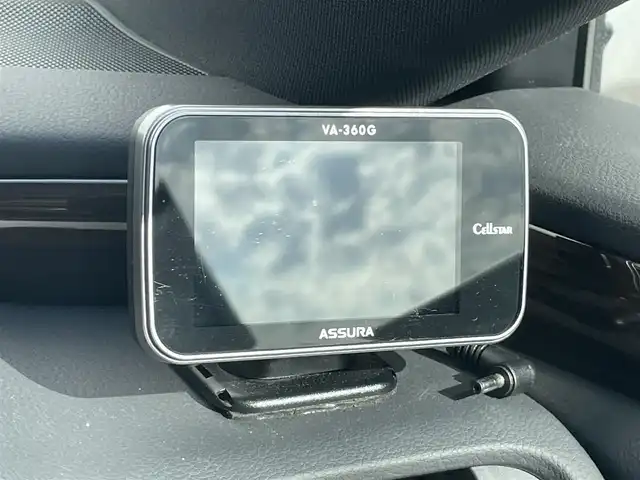 レクサス ＥＳ 300h 千葉県 2019(令1)年 5.9万km ソニッククォーツ 純正１２．３インチナビ/・Bluetooth/・フルセグTV/・DVD再生/・ミュージックプレイヤー接続/(iPod/AUX/AppleCarPlay/AndroidAuto)/ビルトインＥＴＣ/シートヒーター/エアシート/ステアリングヒーター/パドルシフト/リア電動サンシェード/追従型クルーズコントロール/サンルーフ/前後コーナーセンサー/セーフティシステムプラス/・パーキングサポートブレーキ